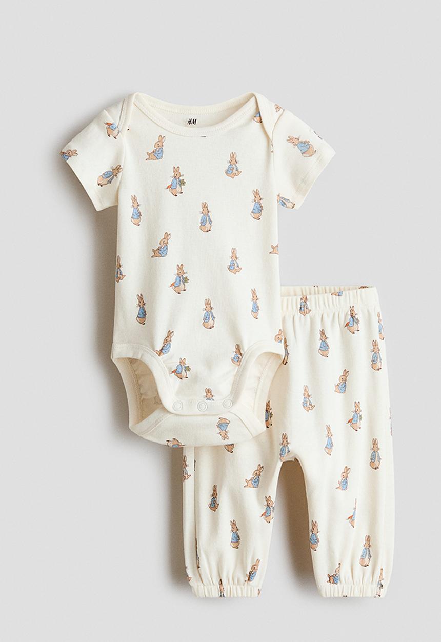H&M - 2-piece printed cotton set - cream/peter rabbit