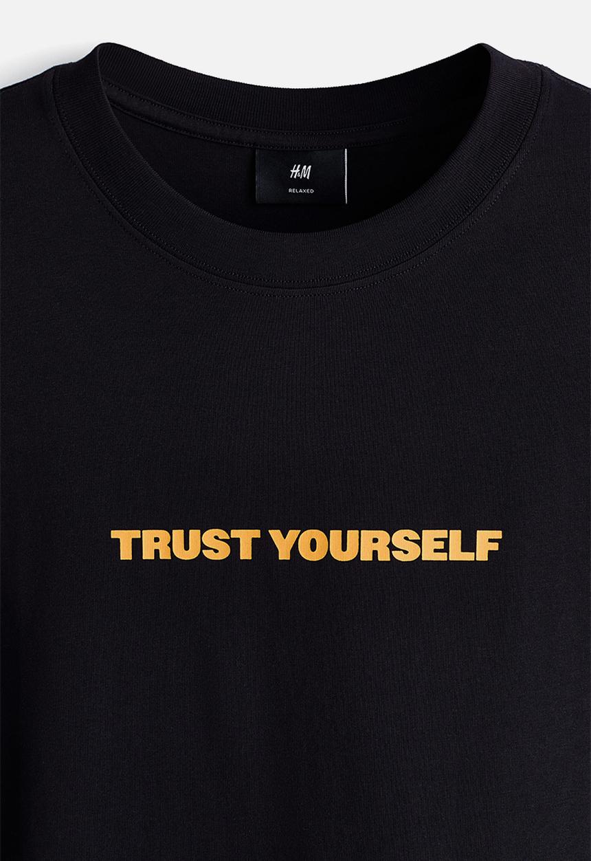 H&M - Relaxed fit printed t-shirt - black/trust yourself
