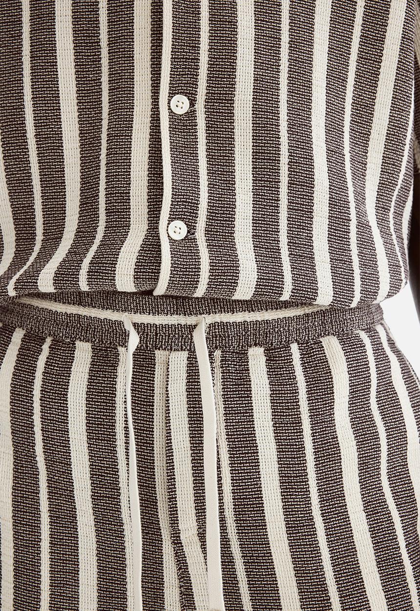 H&M - Regular fit shorts - brown/striped