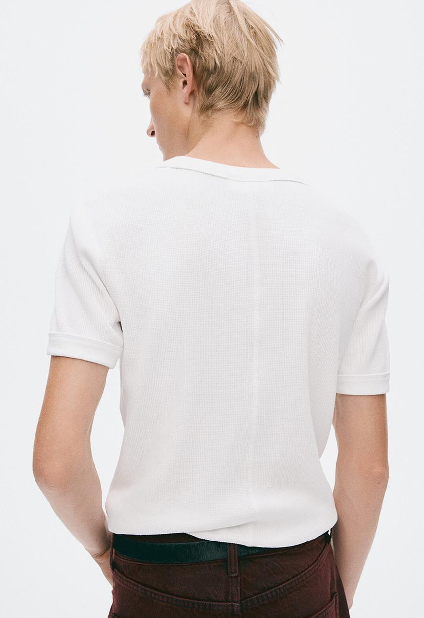 H&M - H&M Atelier:  Slim fit waffled cotton t-shirt - white