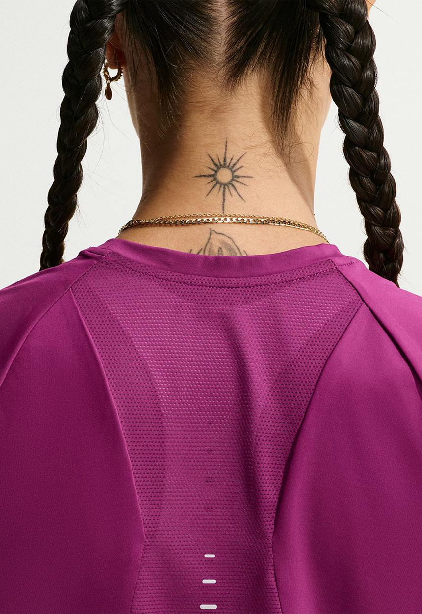 Nike - W Nk Swift Dri-Fit Running Top - Trueberry/Reflectivesilv