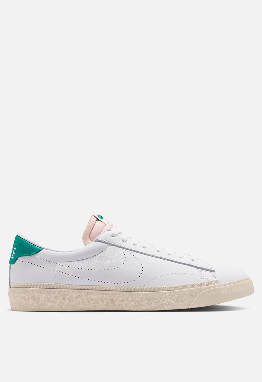 Nike - TENNIS CLASSIC AC
