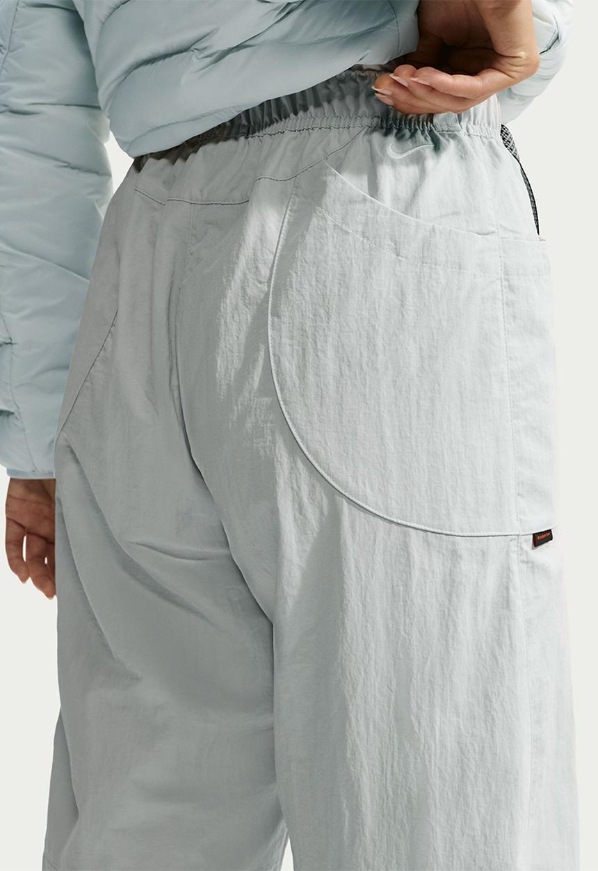 Nike - W Nk Acg"Dolomiti" Pants - Light Silver/Summit White
