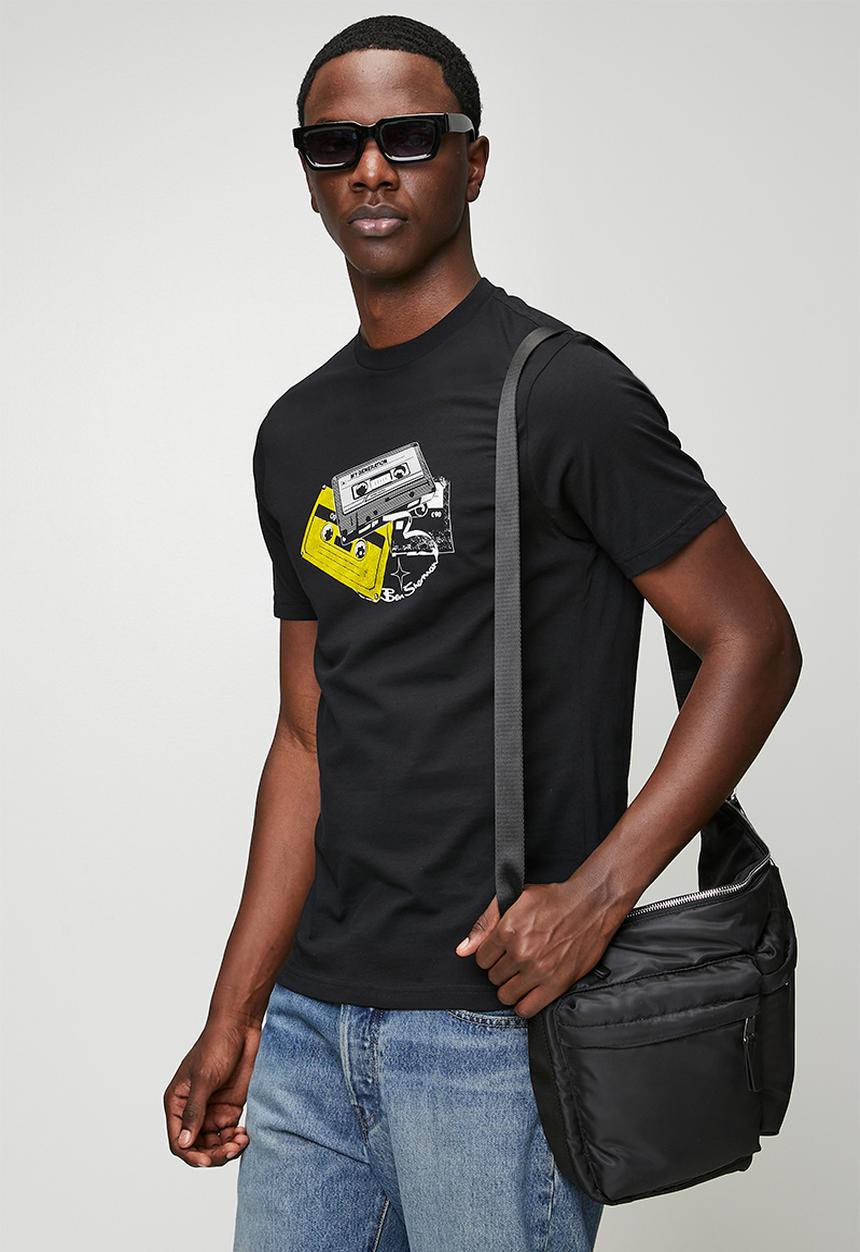 Ben Sherman - Cassette Stack Tee Shirt - Black