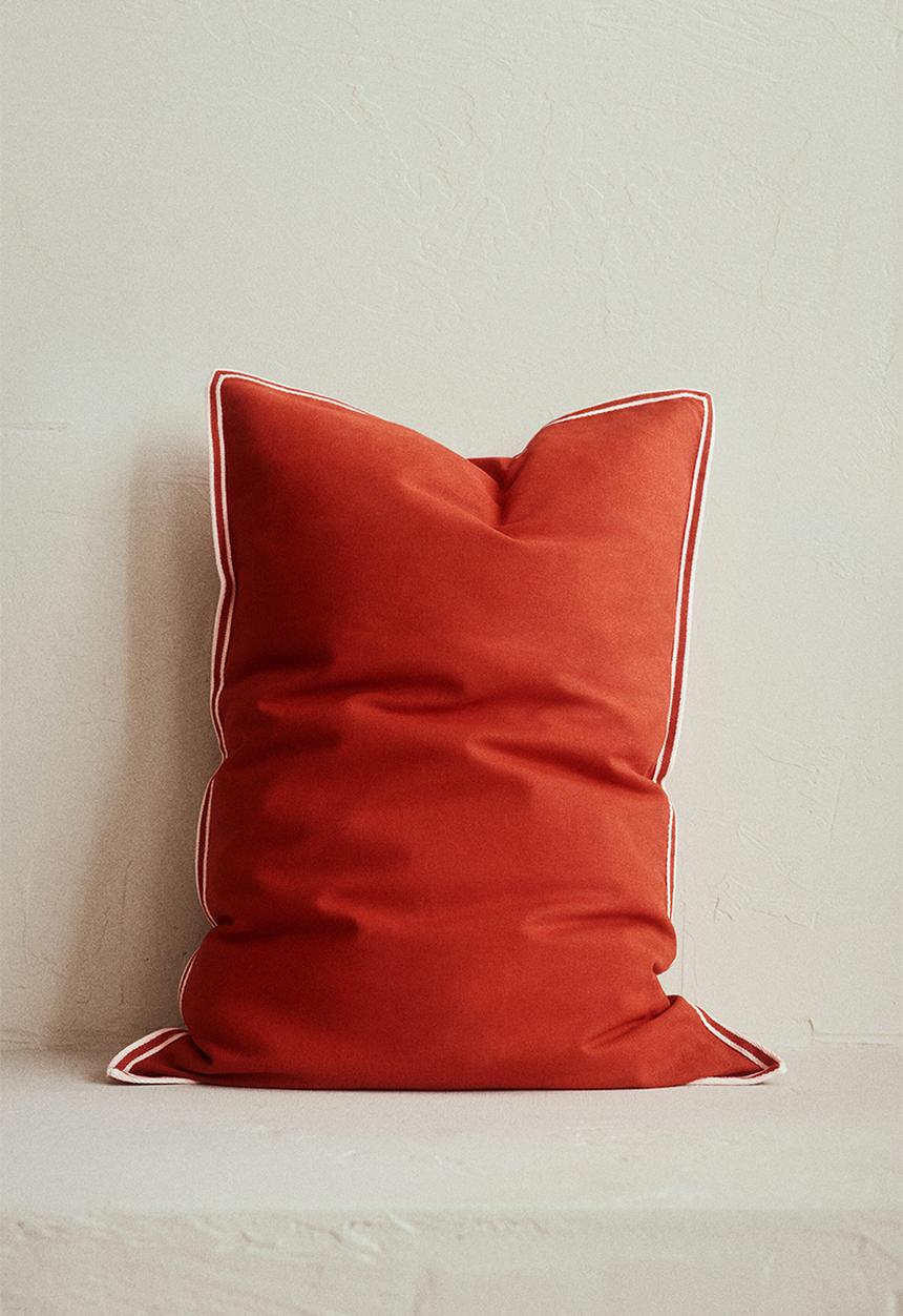 H&M - Cotton canvas cushion cover - bright red