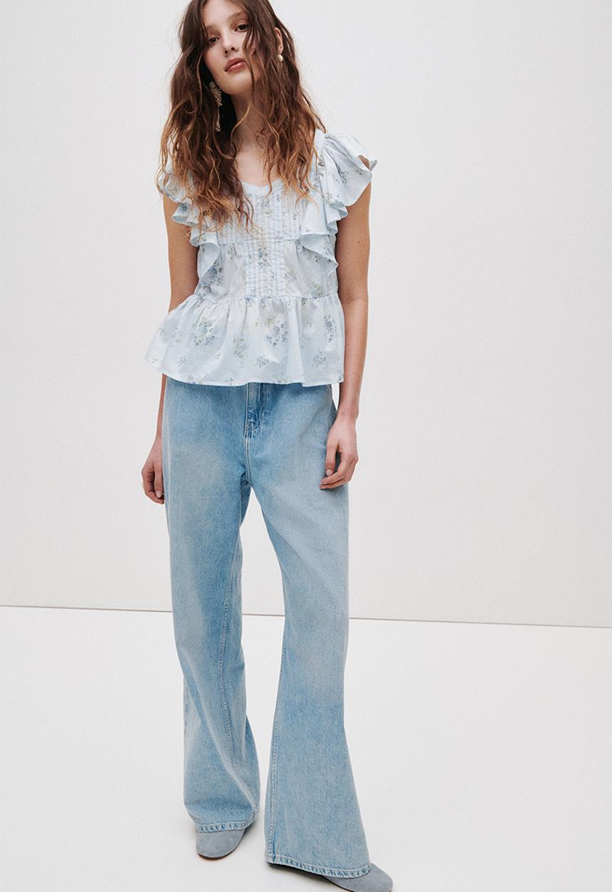 H&M - Frill-trimmed cotton top - light blue/floral