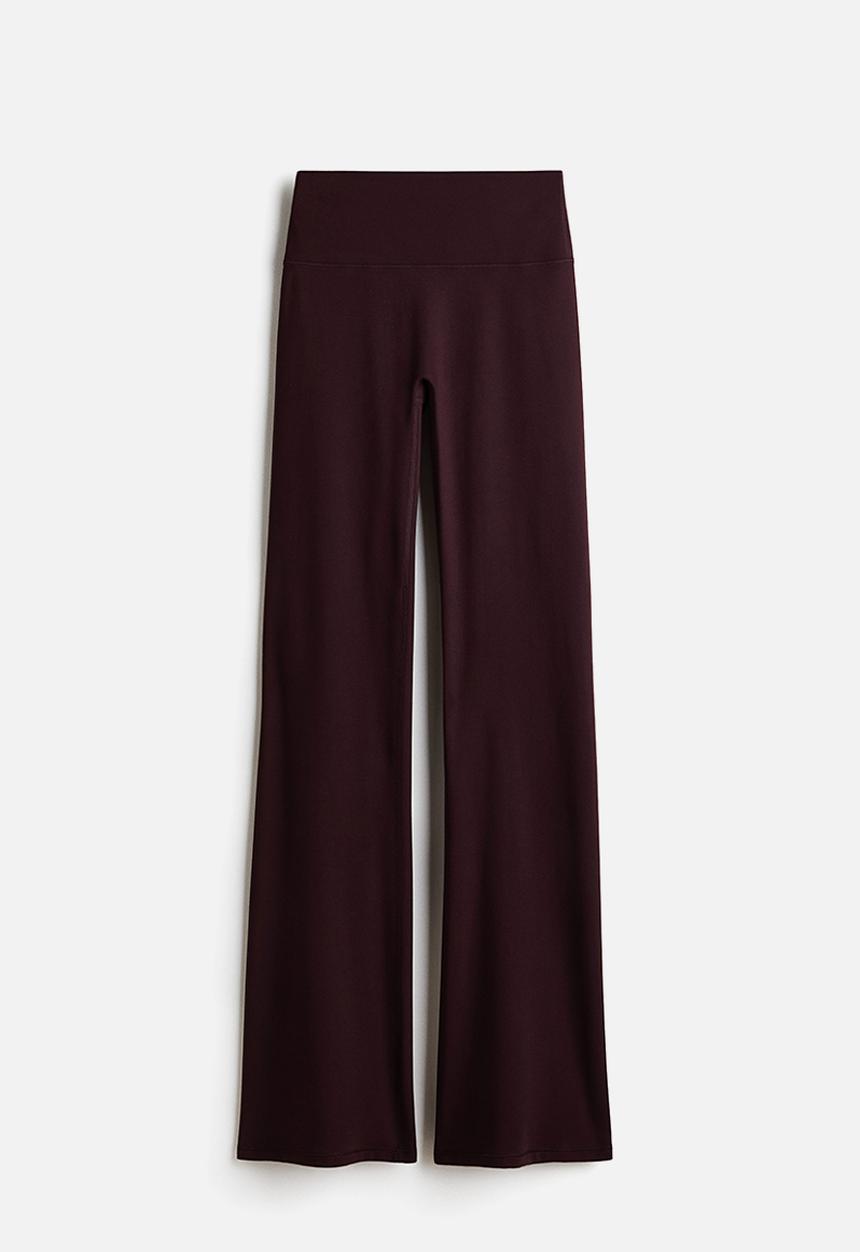 H&M - Flared yoga leggings with softmove™ - chocolate plum