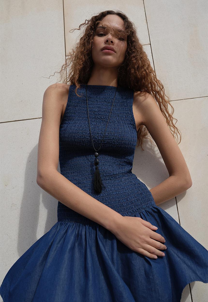 H&M - Smocked denim dress - dark denim blue