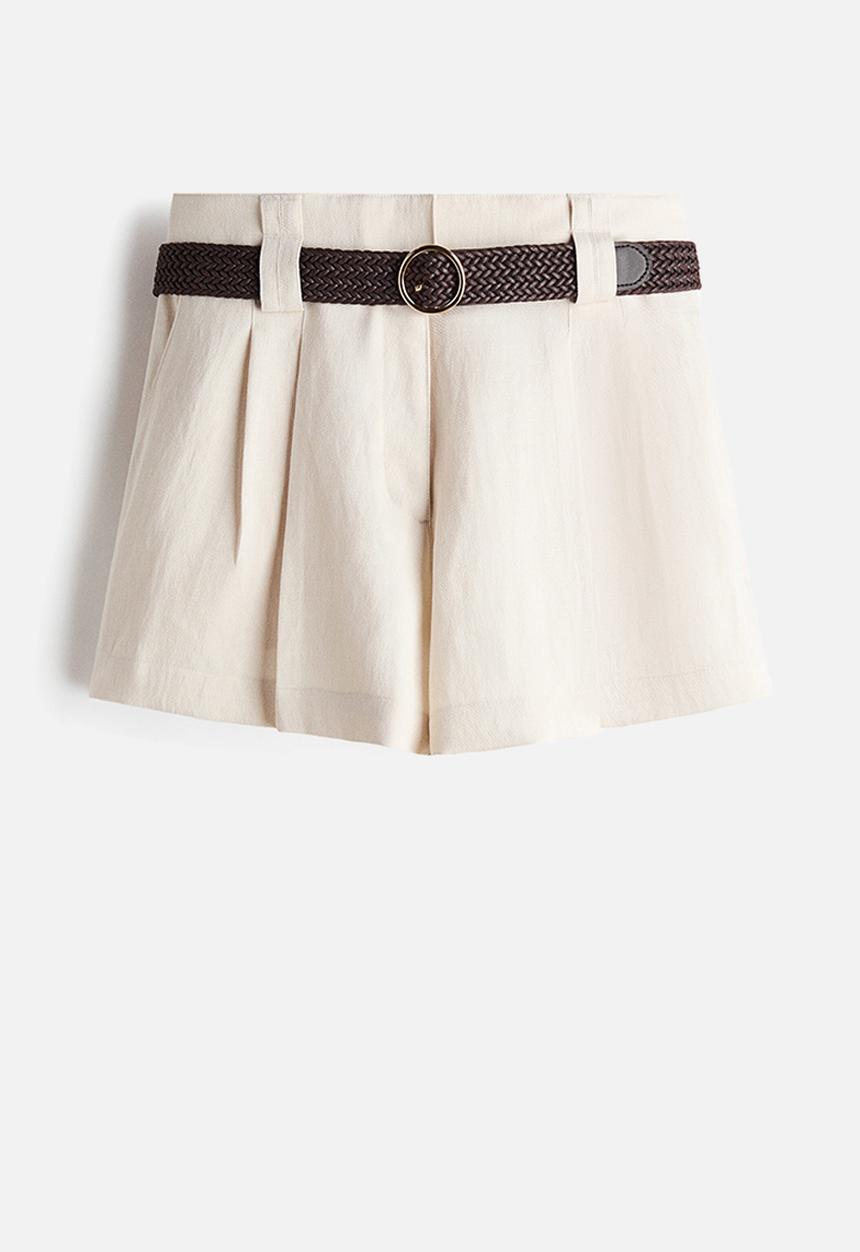 H&M - Belted tailored shorts - cream
