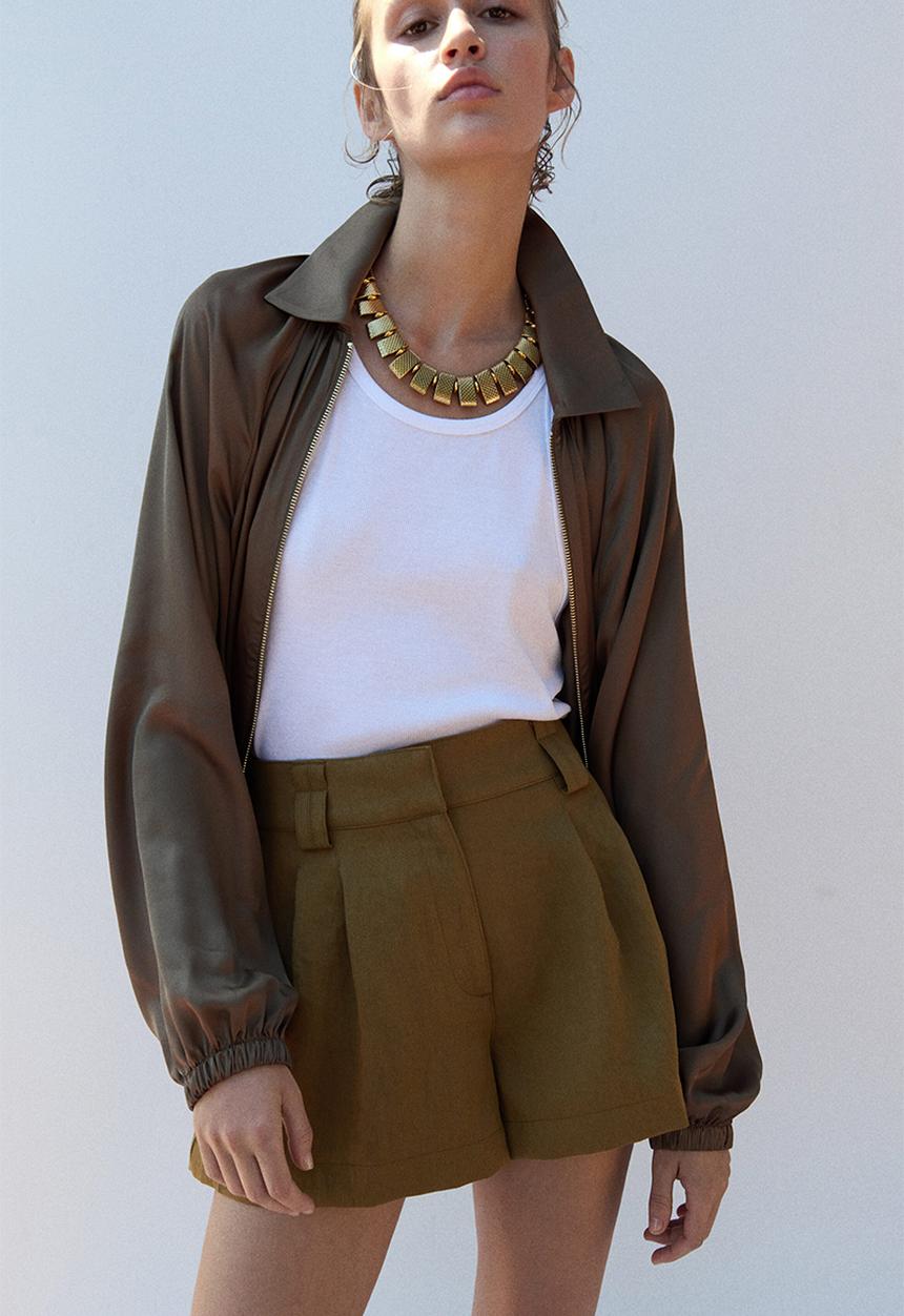 H&M - Belted tailored shorts - dark beige