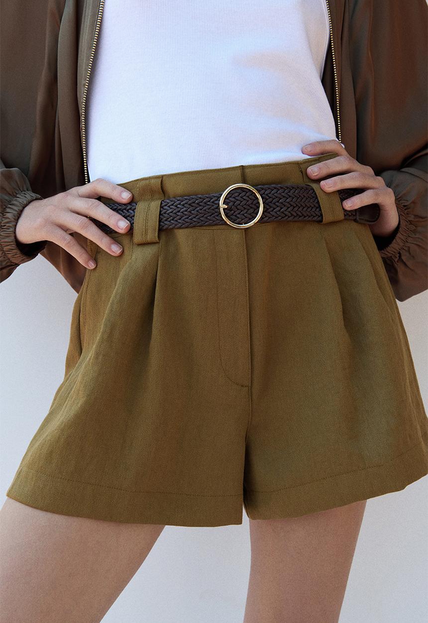 H&M - Belted tailored shorts - dark beige