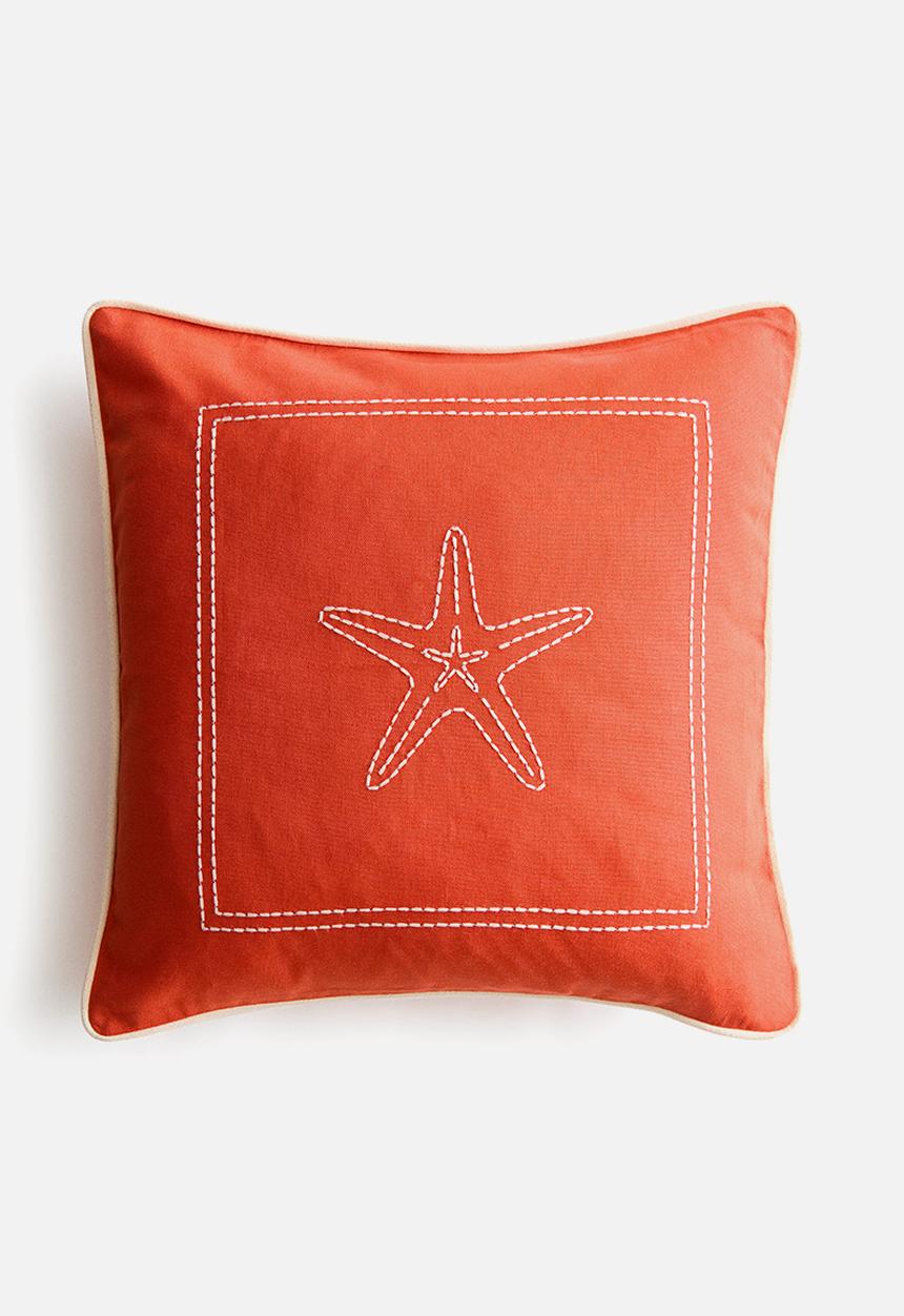 H&M - Embroidery-motif cushion cover - bright red/starfish