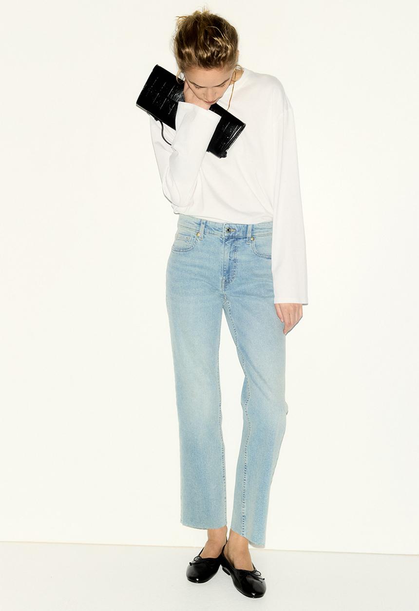 H&M - Flared regular waist ankle jeans - light denim blue