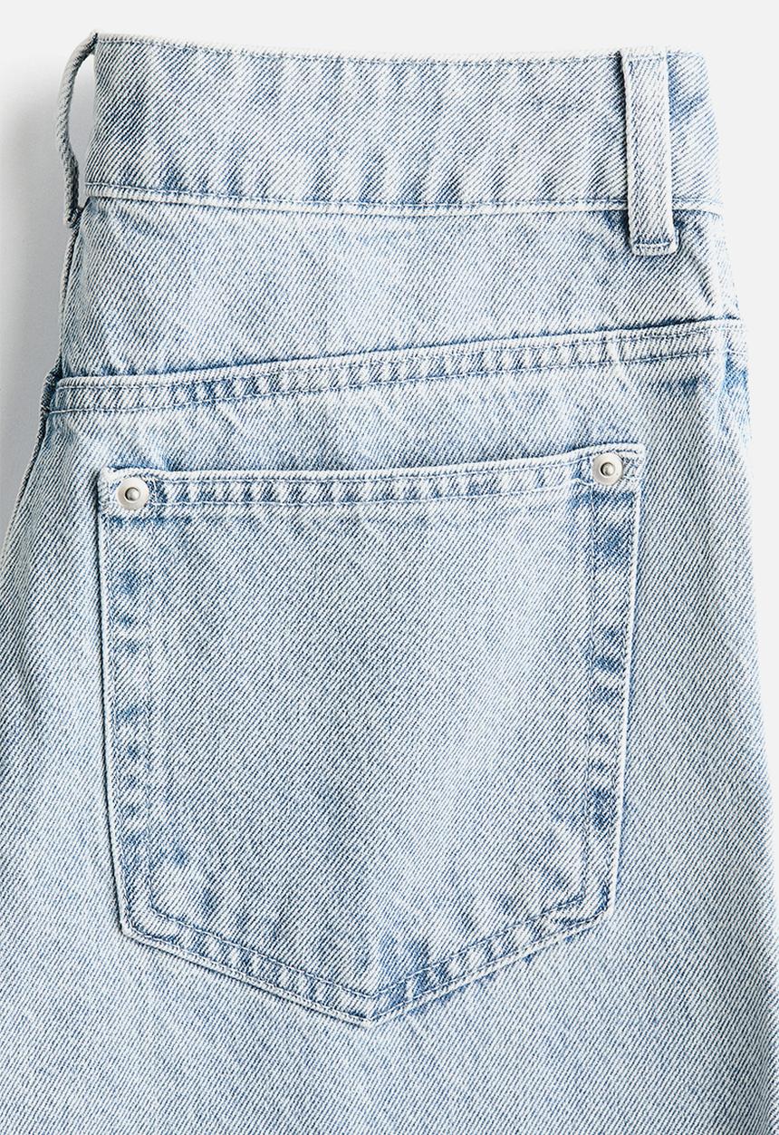 H&M - Barrel leg regular waist jeans - pale denim blue
