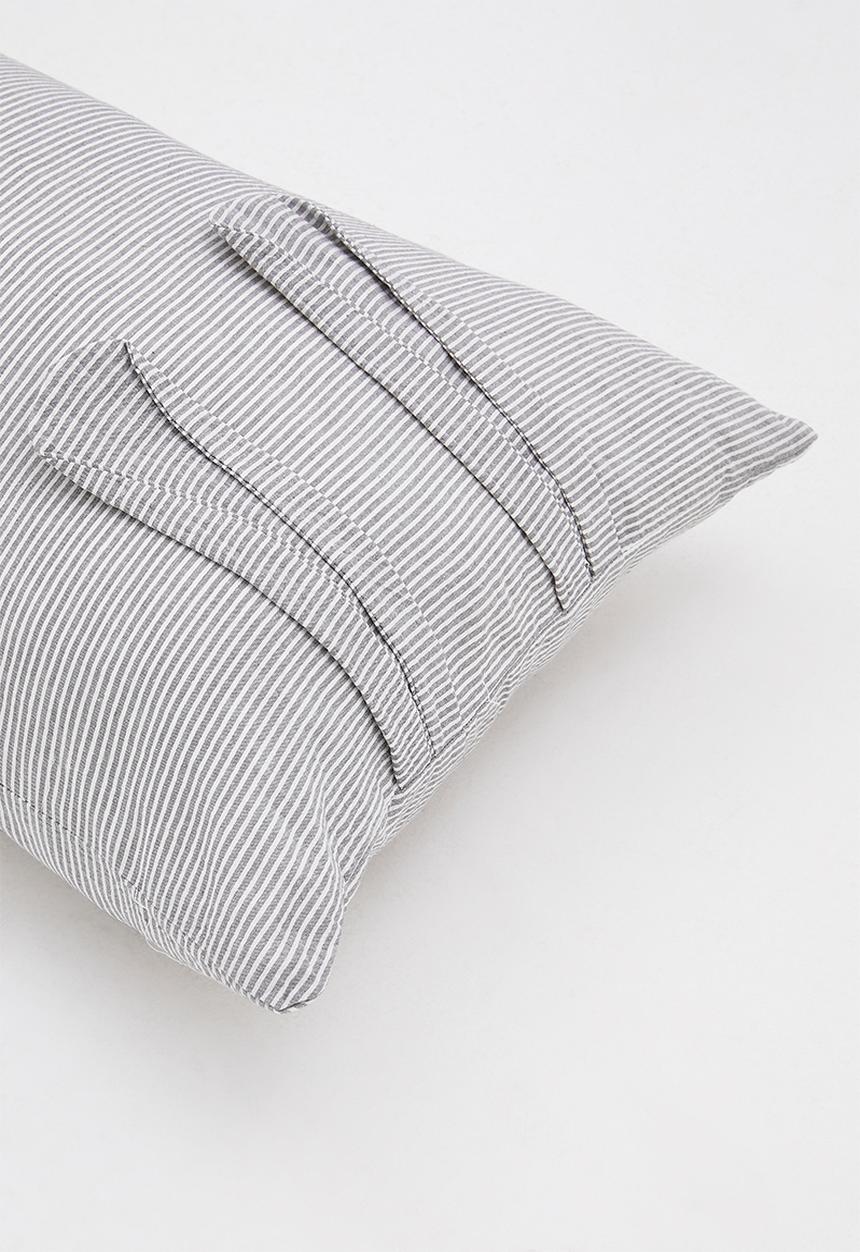 Pop Candy - Long cat pillow - grey stripe