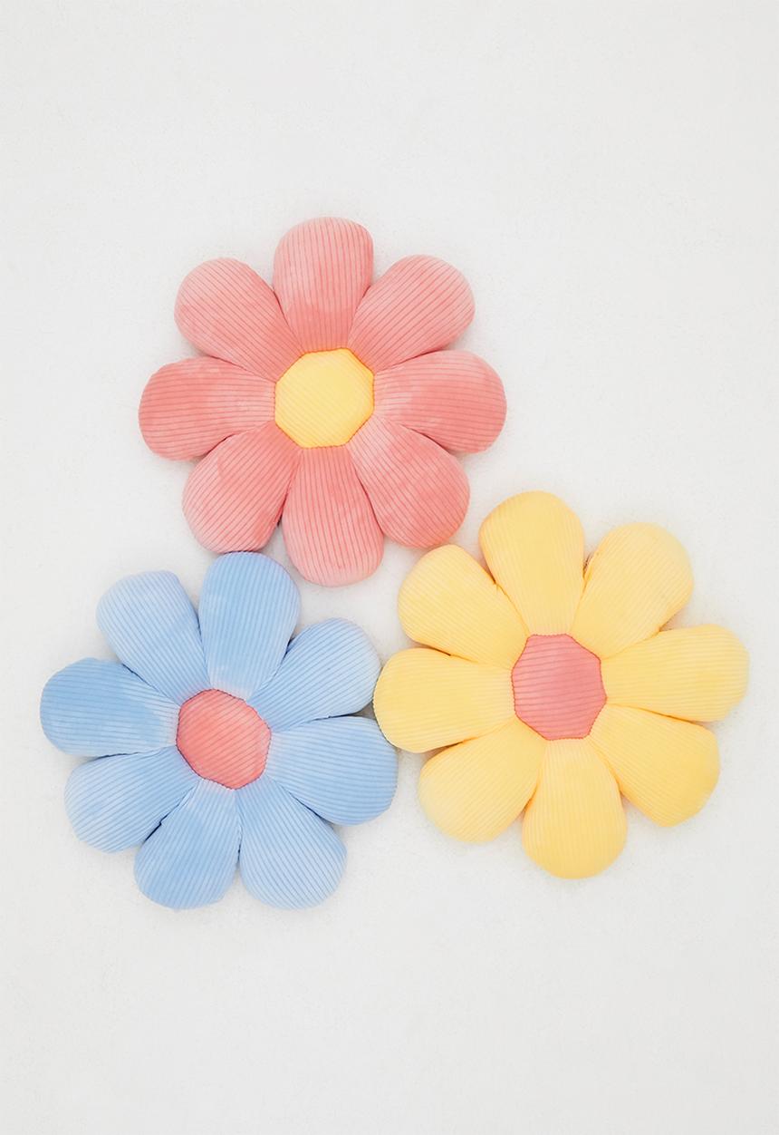 Pop Candy - Supersoft mochi minky daisy cushion - blue/pink