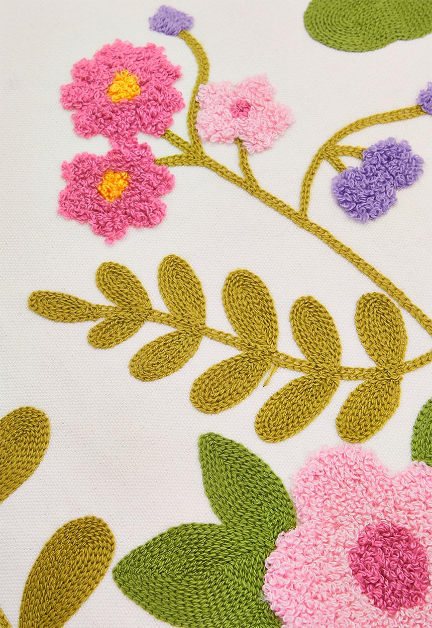 Pop Candy - Tufted floral garden cushion - white/multi