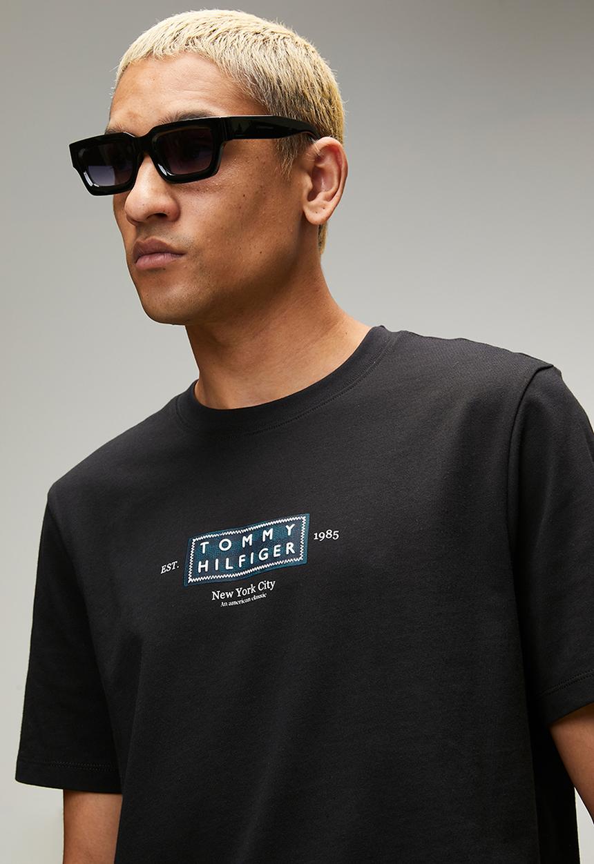 Tommy Hilfiger - Heritage Label T-shirt - Black