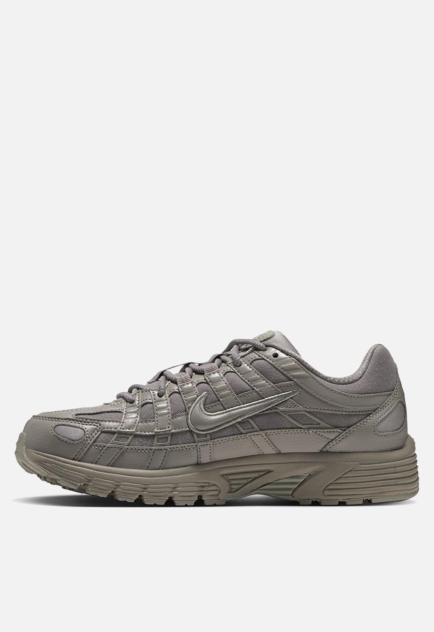 Nike - W NIKE P-6000 SE