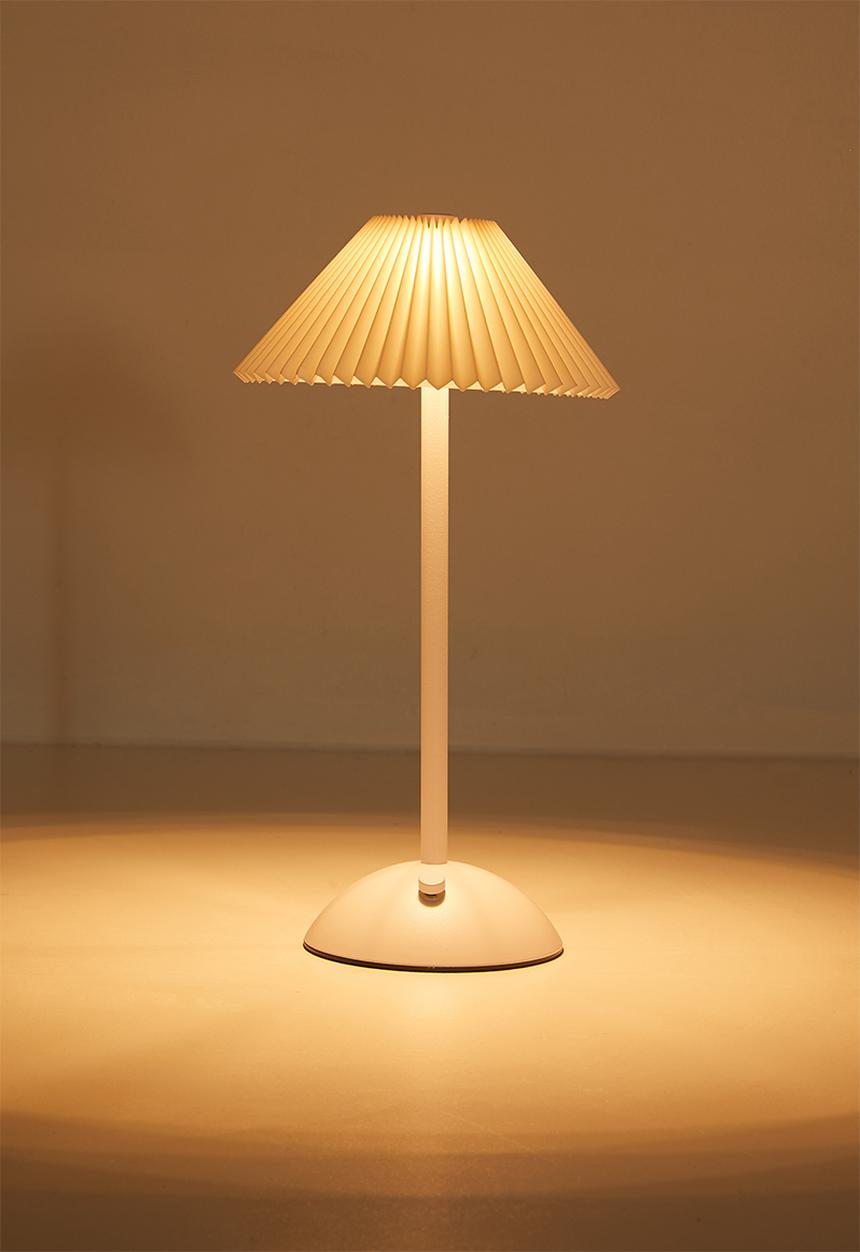 Pop Candy - Rechargeable LED pleated lamp - white