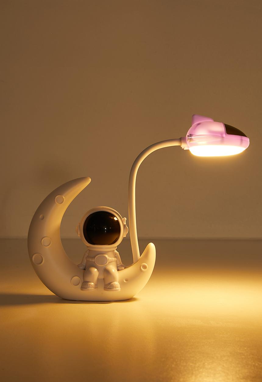 Pop Candy - Astro on the moon lamp - off white