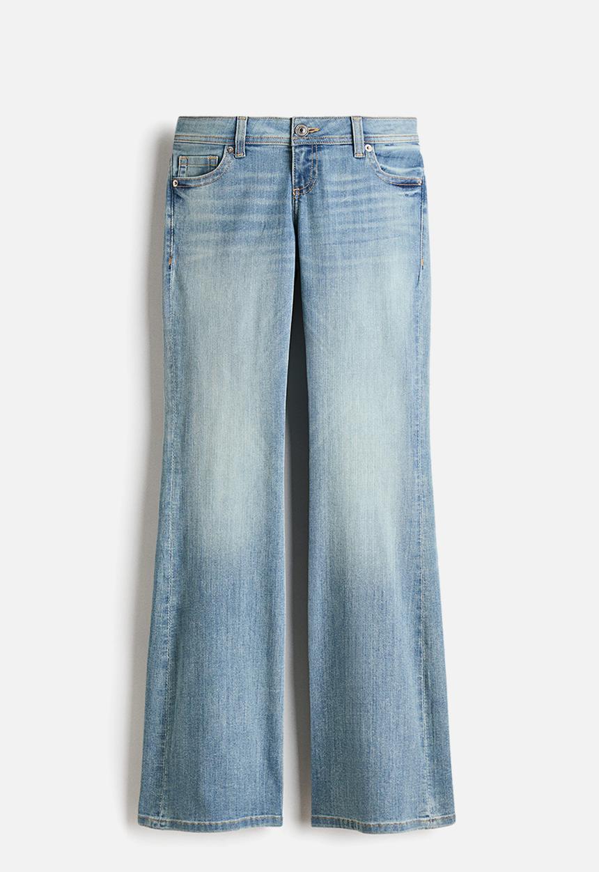H&M - Flared leg ultra low waist jeans - light denim blue