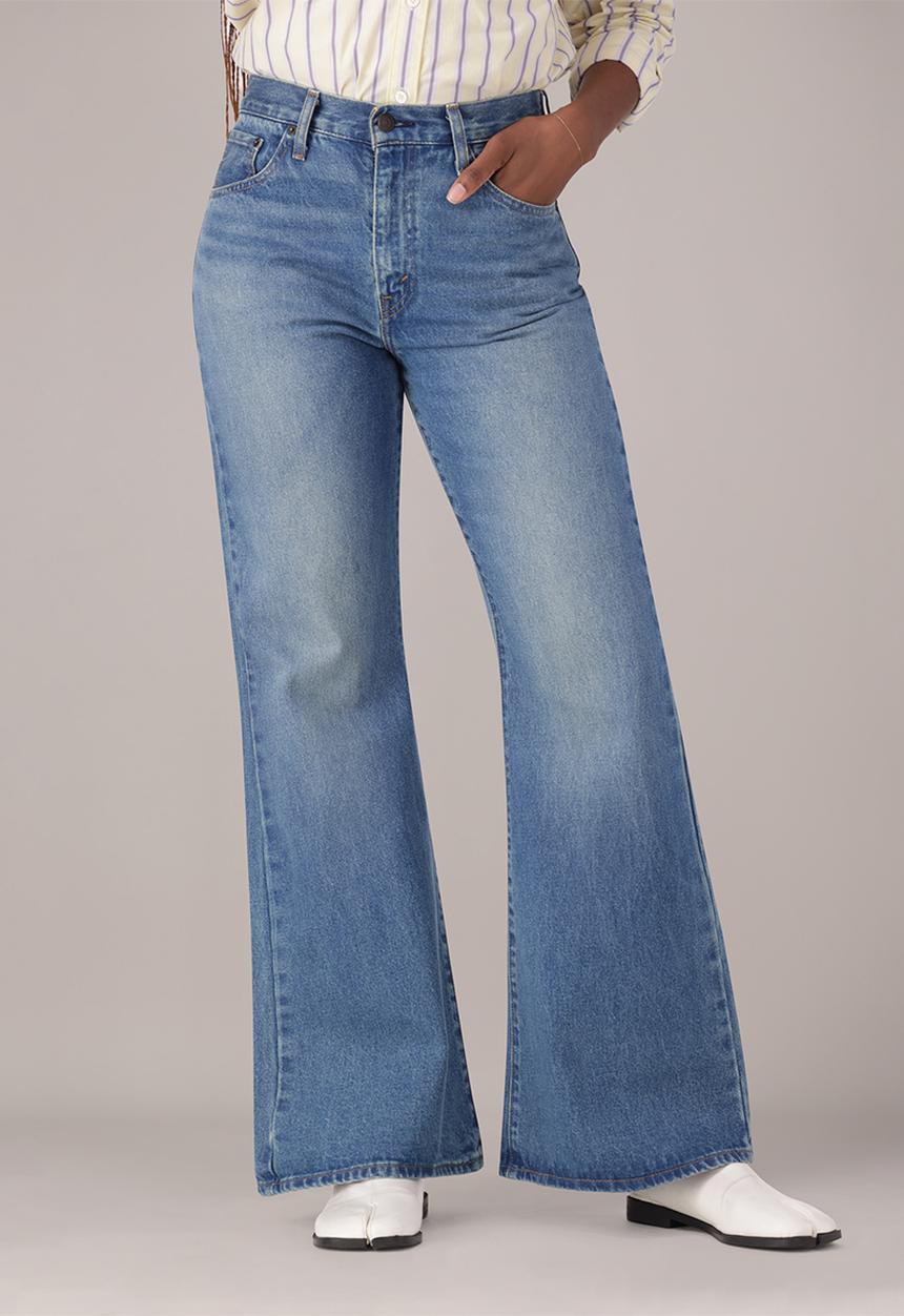 Levi’s® - Cinch Flare Jeans - Handled That