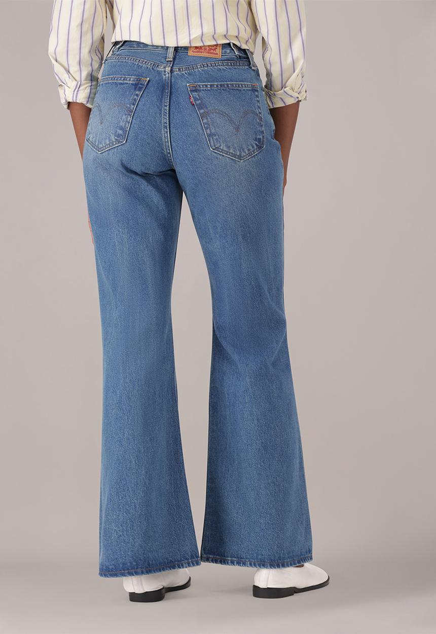Levi’s® - Cinch Flare Jeans - Handled That