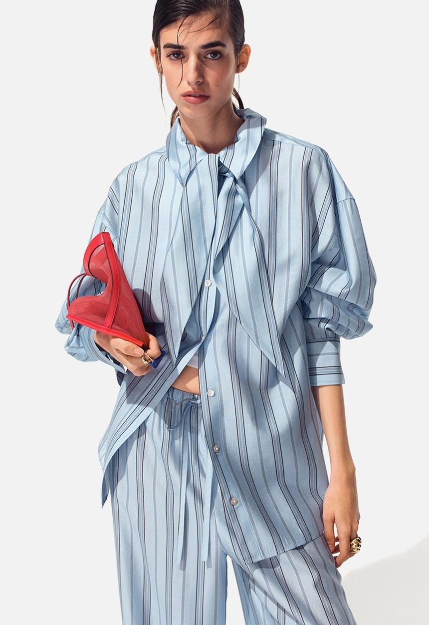 H&M - Oversized shirt - light blue/striped