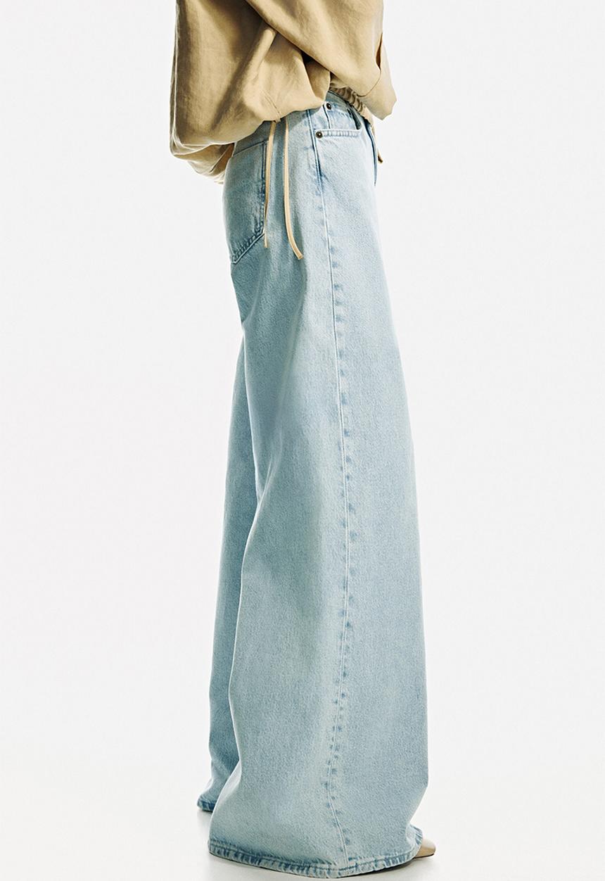 H&M - Super wide high waist jeans - light denim blue