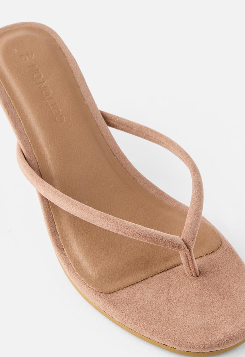 Cotton On - Harlow Flip Flop Kitten Heel - taupe micro