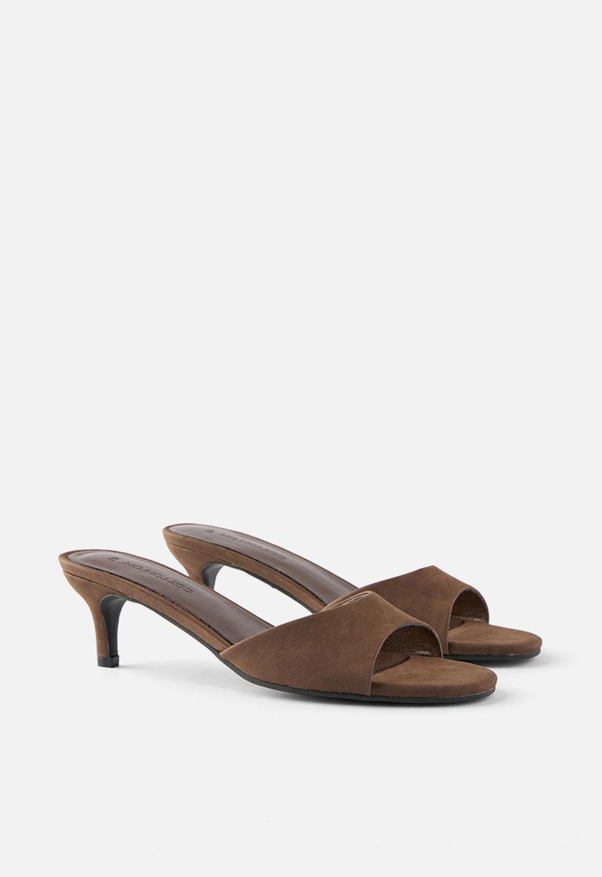 Cotton On - Stevie peep toe kitten heel - choc faux suede
