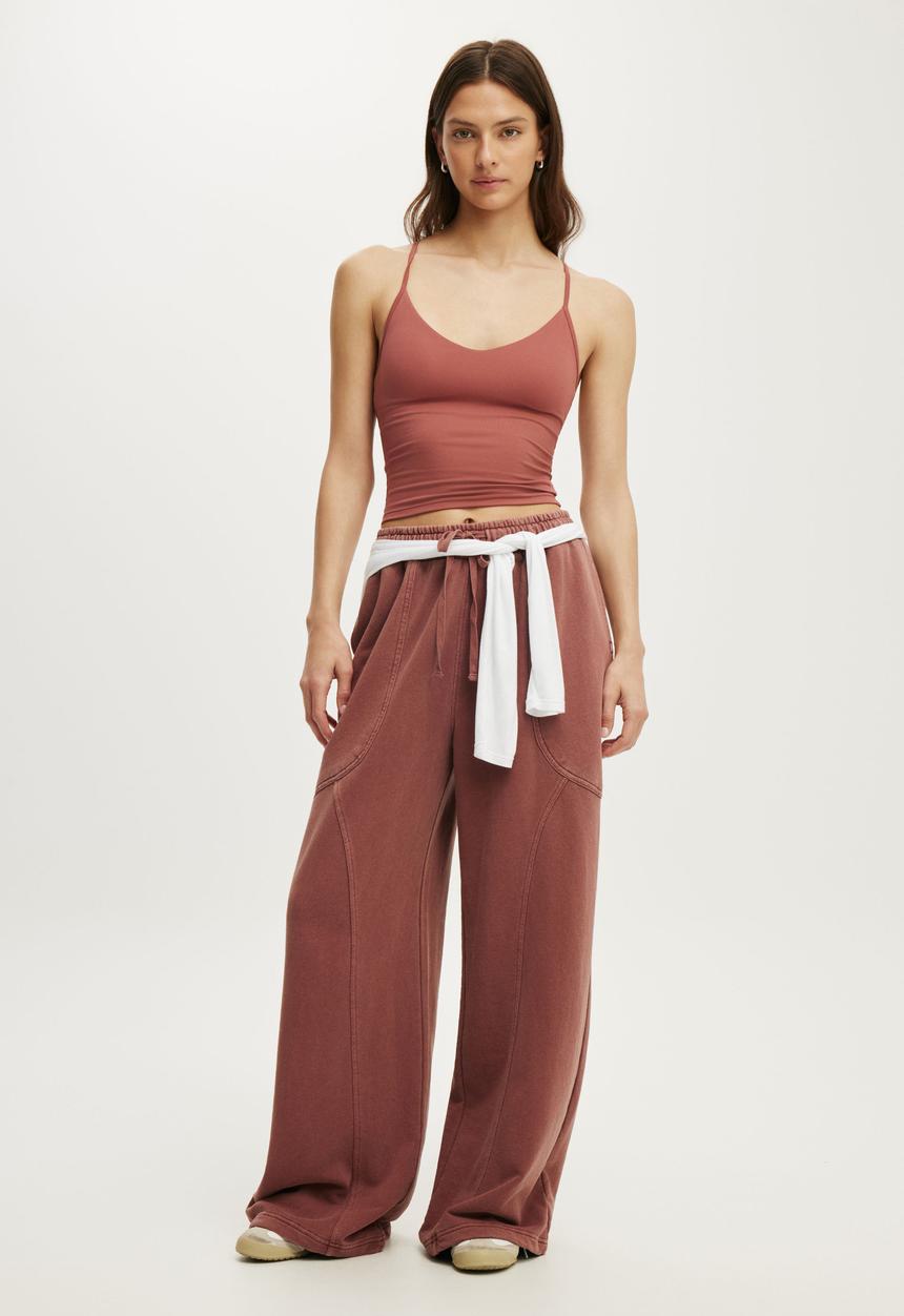 Cotton On - Active Fleece Utility Sweatpant - Washed Emberdust