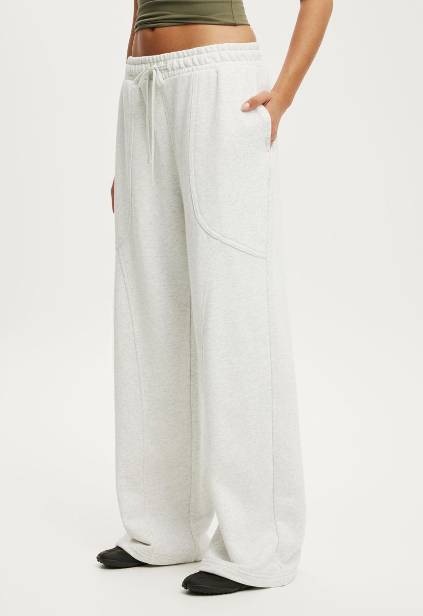 Cotton On - Active Fleece Utility Sweatpant - Light Grey Marle