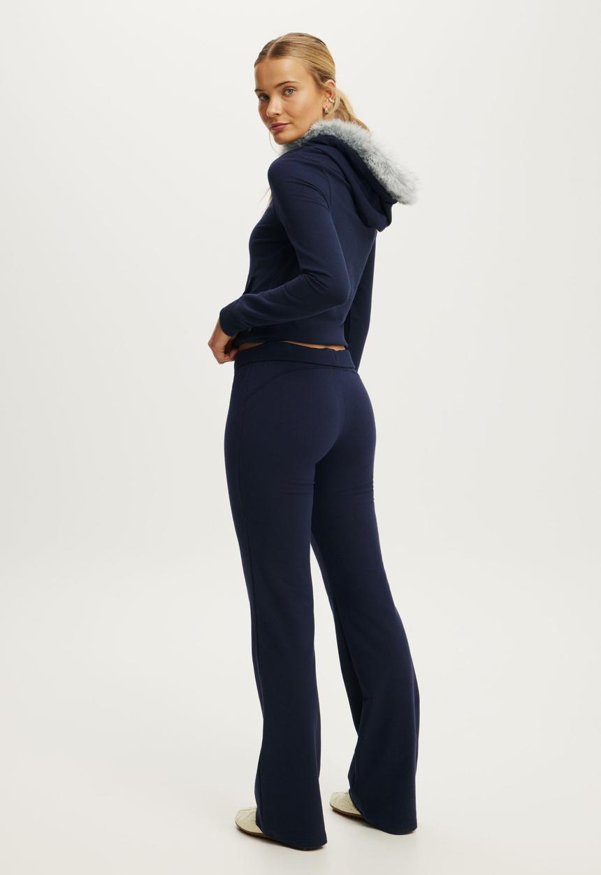 Cotton On - Sculpt Fleece Bootleg Sweatpant - Prep Sport Navy