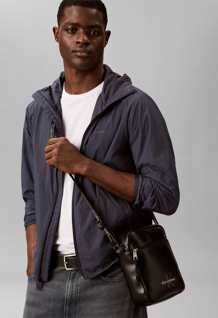 Calvin Klein - Bold Logo Webbing Reporter - Black