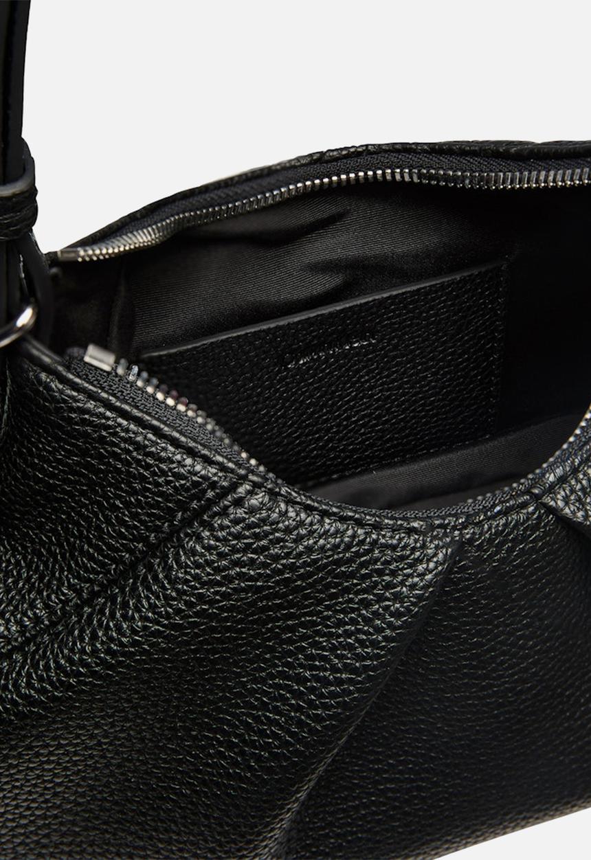 Calvin Klein - Engraved Hw Small Bag -Black