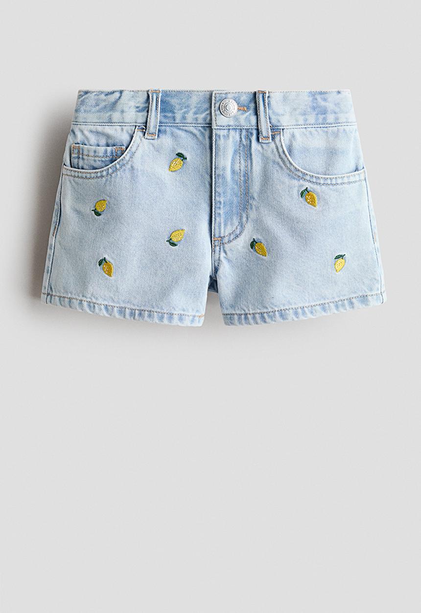 H&M - Denim shorts - light denim blue/lemons