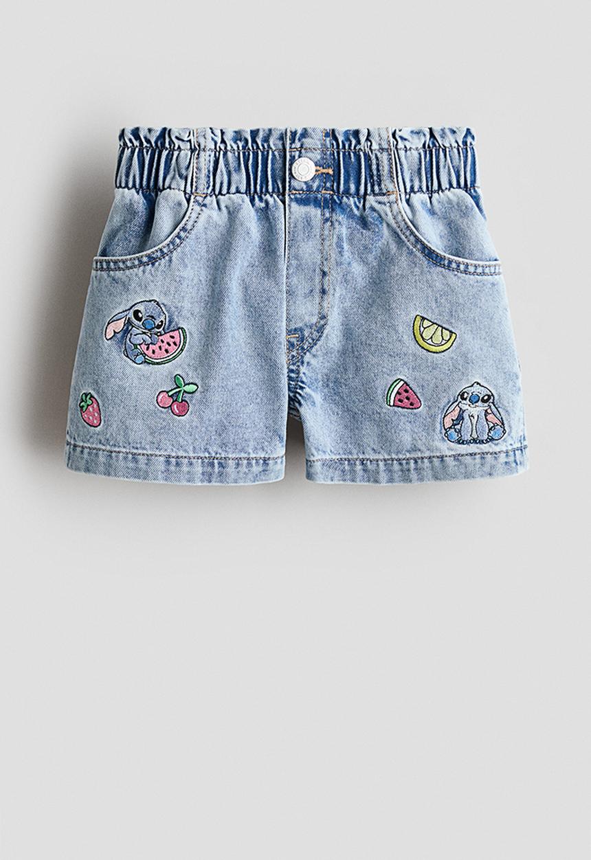 H&M - Loose fit denim shorts - light denim blue/lilo & stitch