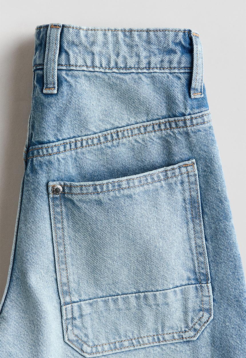 H&M - Baggy fit denim shorts - light denim blue