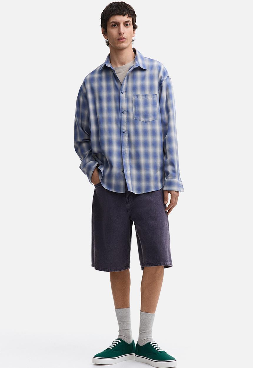 H&M - Relaxed denim shorts - dark lilac