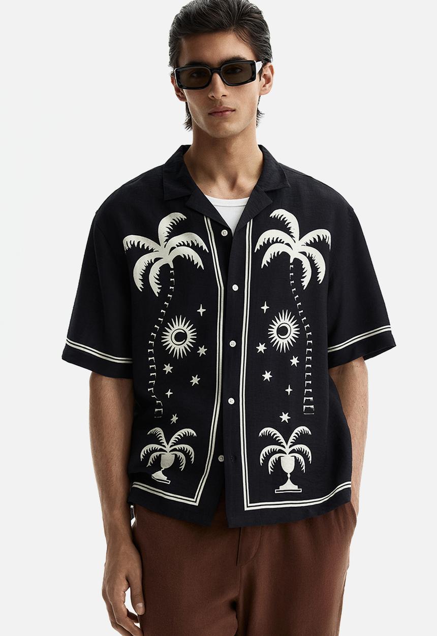 H&M - Relaxed fit printed resort shirt - black/patterned