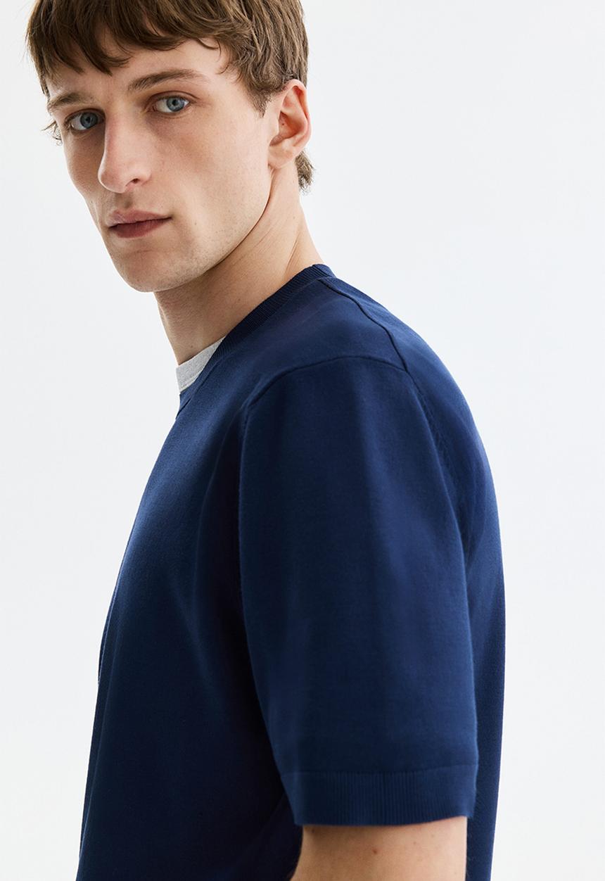 H&M - Slim fit knitted t-shirt - dark blue