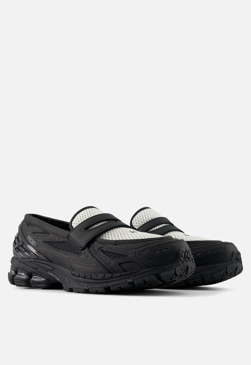 New Balance  - 1906L