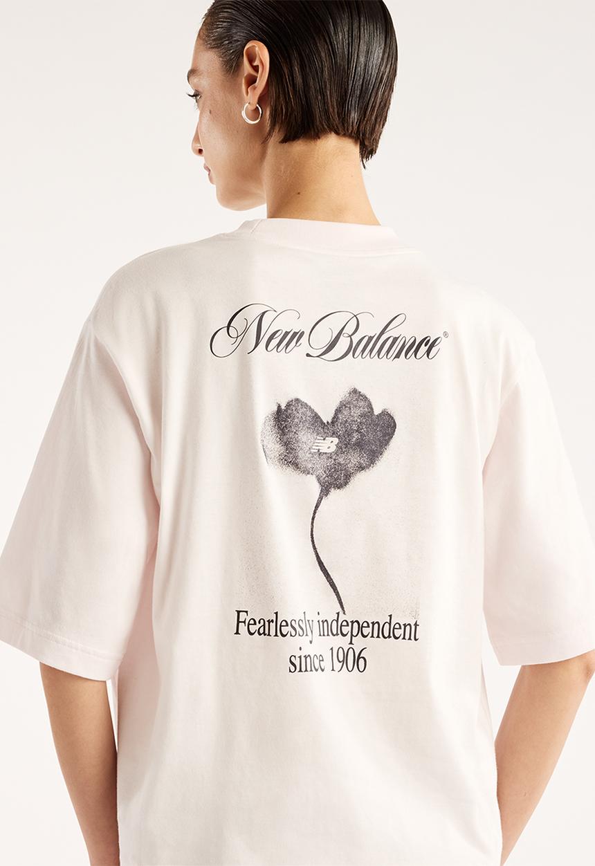 New Balance  - New Balance Pressed Flowers Tee  - Pink Salt