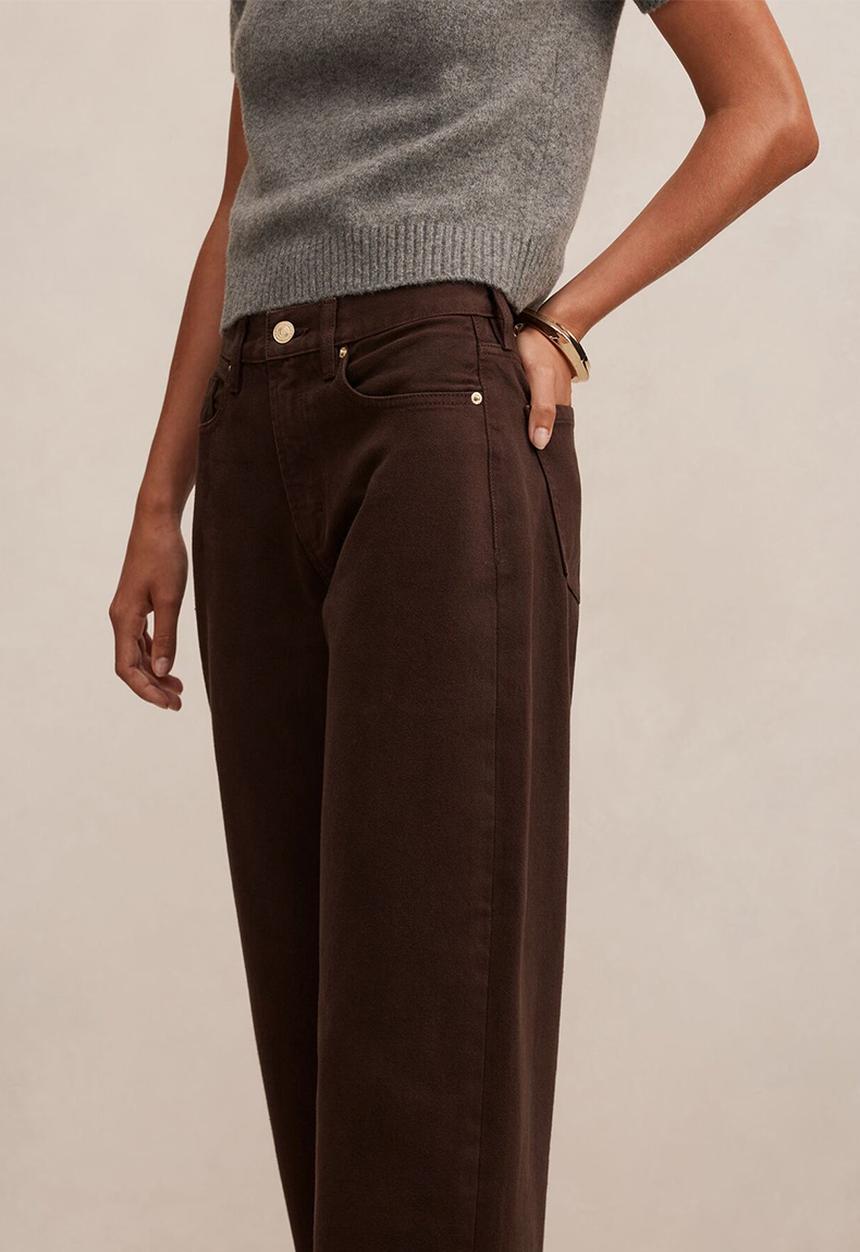 Forever New - Emma mid-rise barrel jeans in chocolate