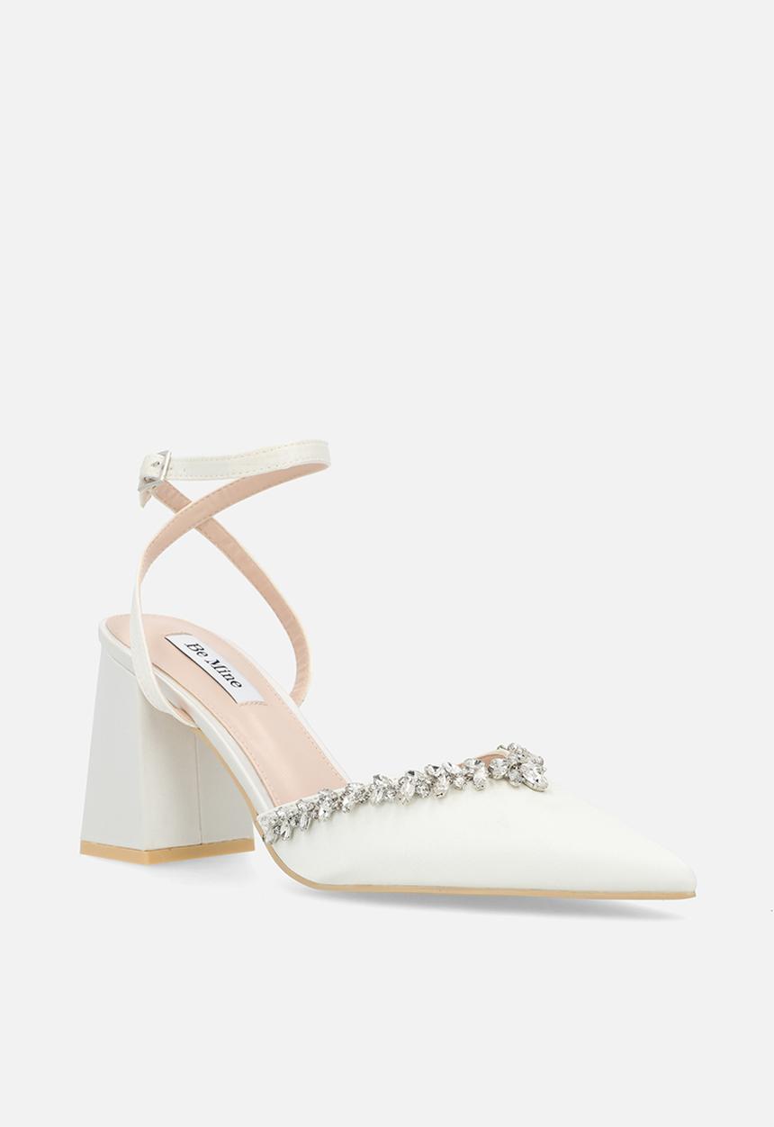Be Mine - Ribinaa ankle strap block heel - ivory satin