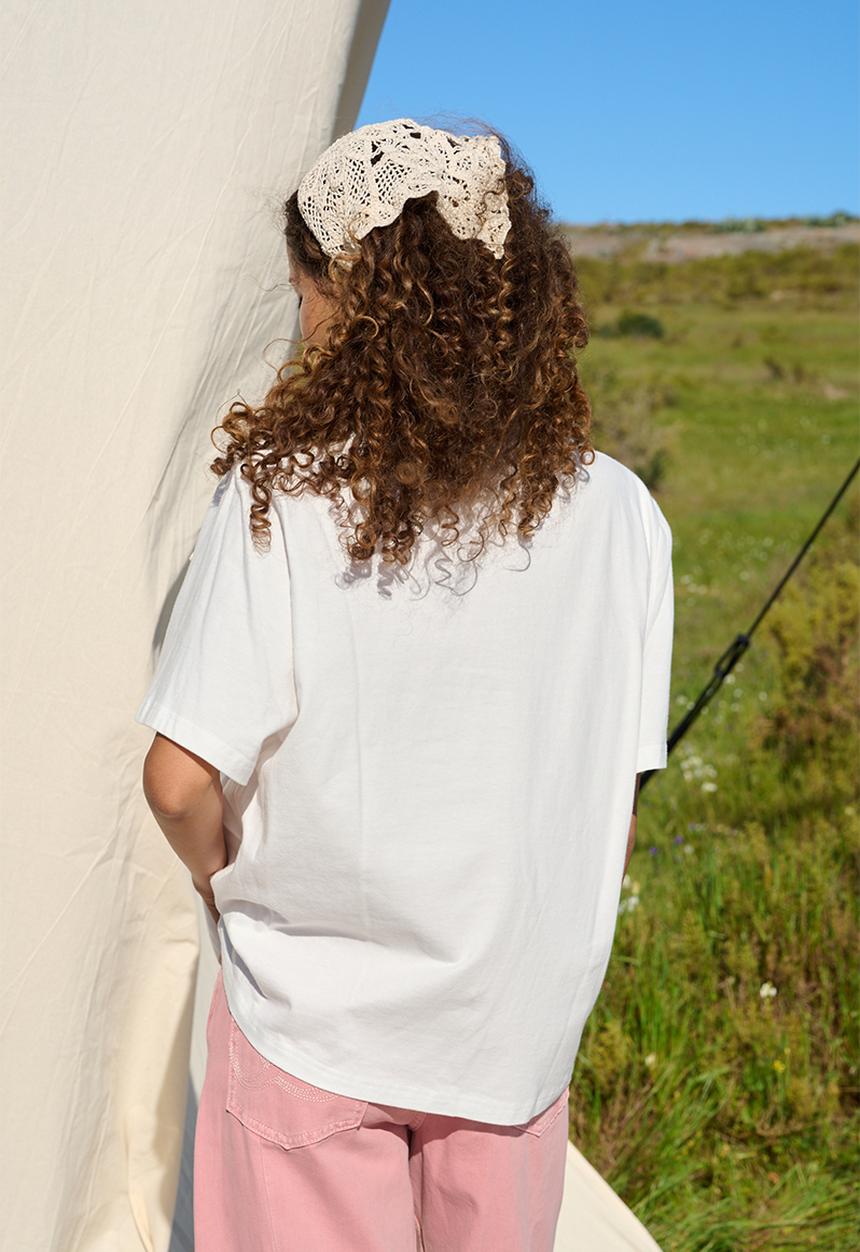 Me&B - Cross Stitch Embroidery 'Killmyvibe' Statement Tee - White