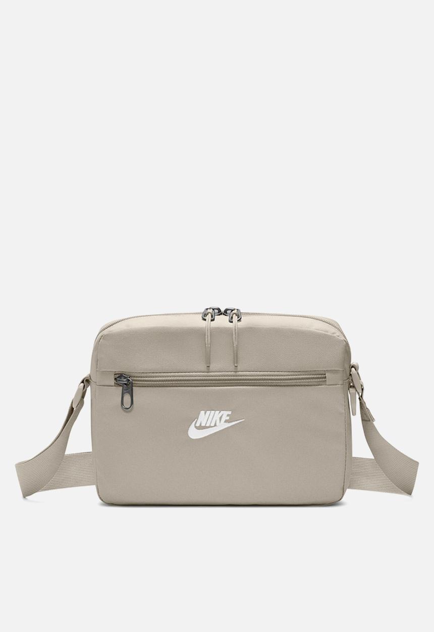 Nike - Heritage 2.0 Crossbody Bag - Cream