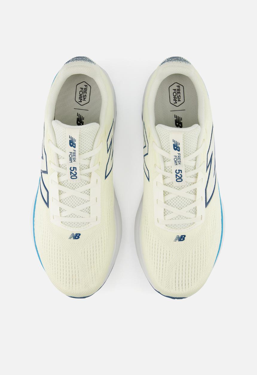 New Balance  - Fresh Foam 520 v9 - white